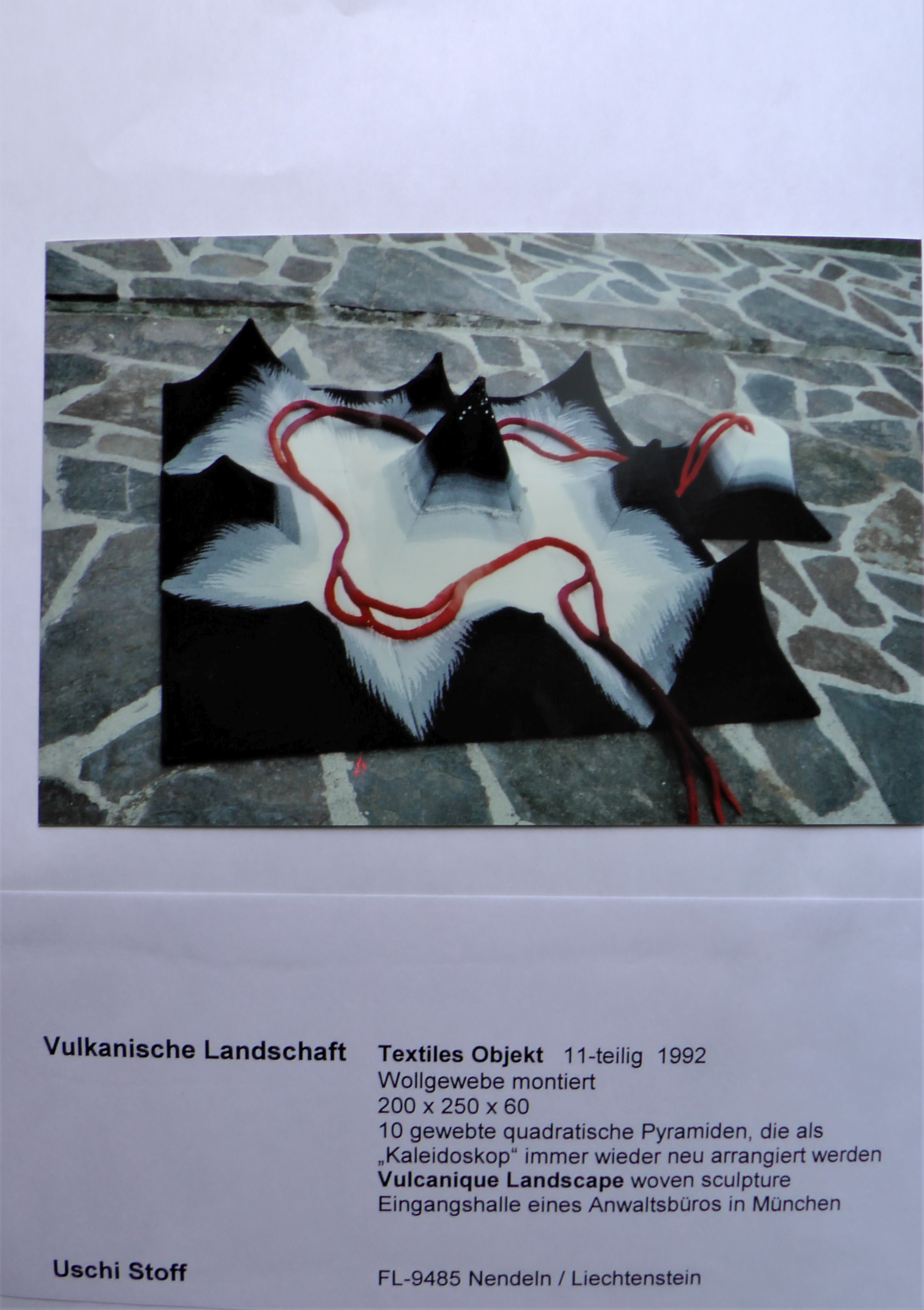 Uschi_Stoff_Vulkanlandschaft_München_1992.jpg
